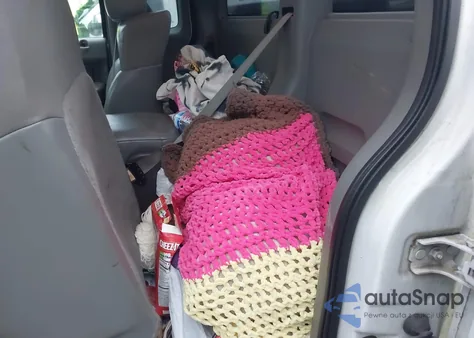 2005 Ford F-150 Stx/Xl/Xlt from USA, damaged, VIN 1FTRF12225NB66864